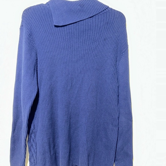 Lands’End woman’s XL/18 sweater - Picture 2 of 3